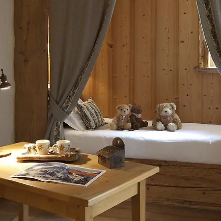 Chalet-hotel Les Fermes De Pierre & Anna Hotel