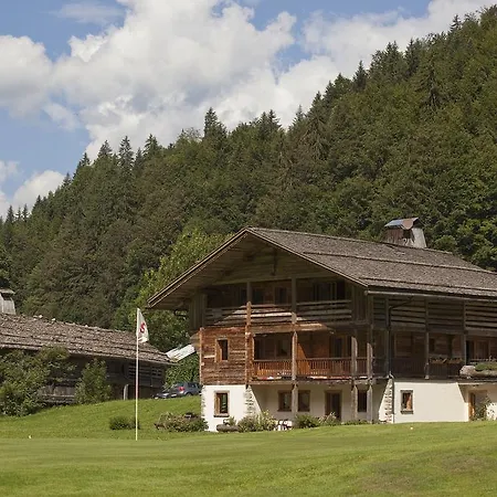 Chalet-hotel Les Fermes De Pierre & Anna Hotel 3*